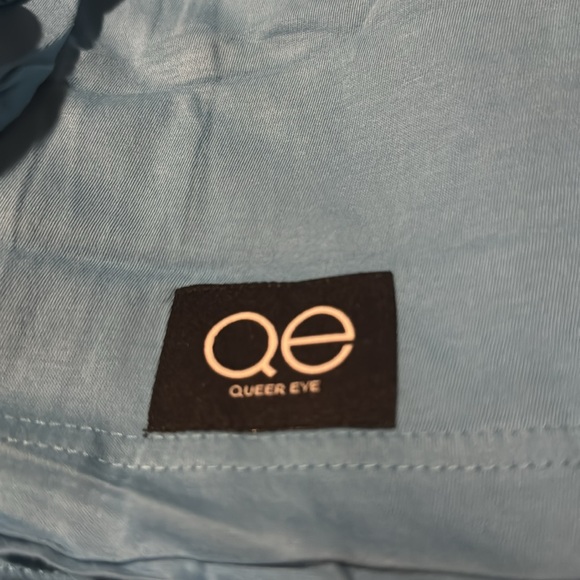 🌈 NWT! Unisex Rainbow Sequin Heart TShirt - Picture 6 of 12